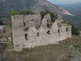 Zamek Rocca Montis Dragonis